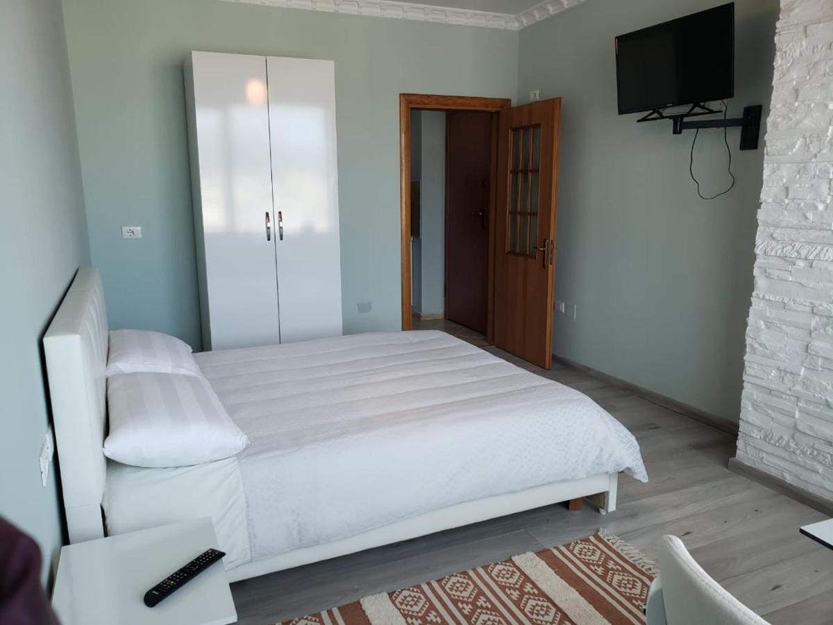 Agroni Rooms Tirana Extérieur photo